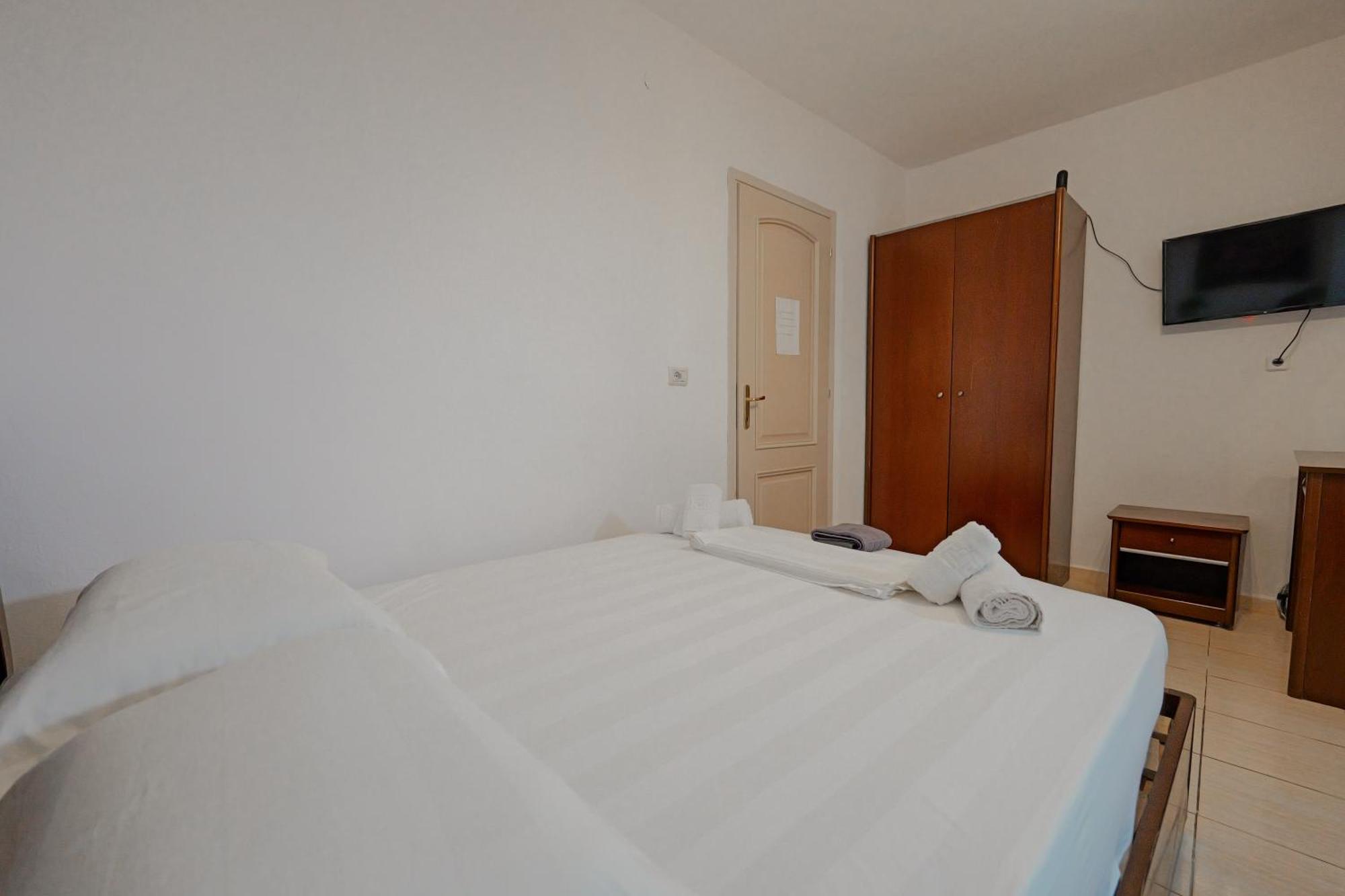 Cozy Veranda Kristian - Free Parking Ksamil Kültér fotó