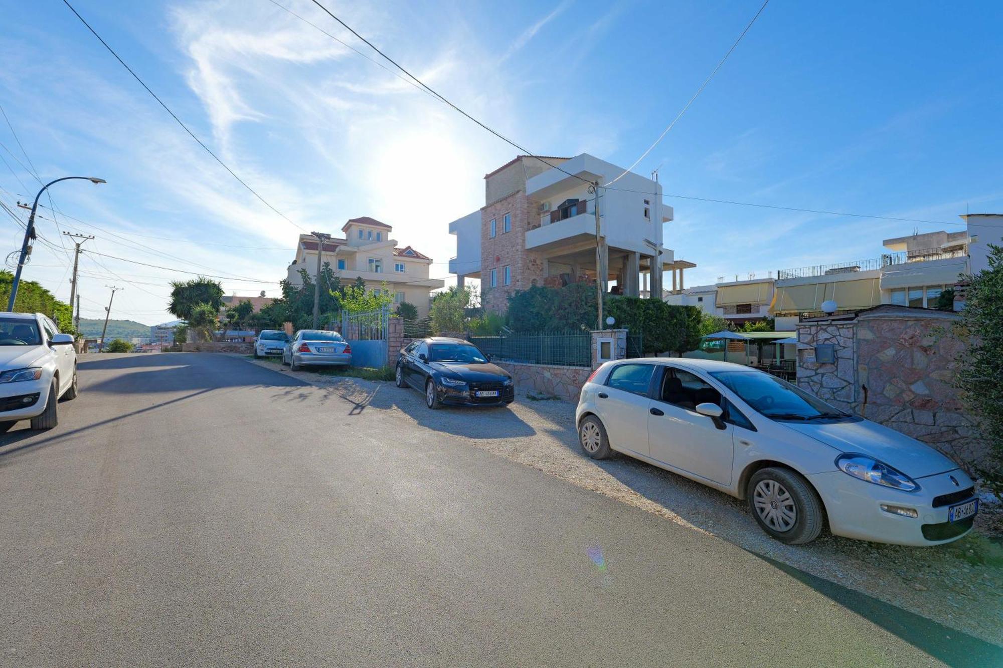 Cozy Veranda Kristian - Free Parking Ksamil Kültér fotó