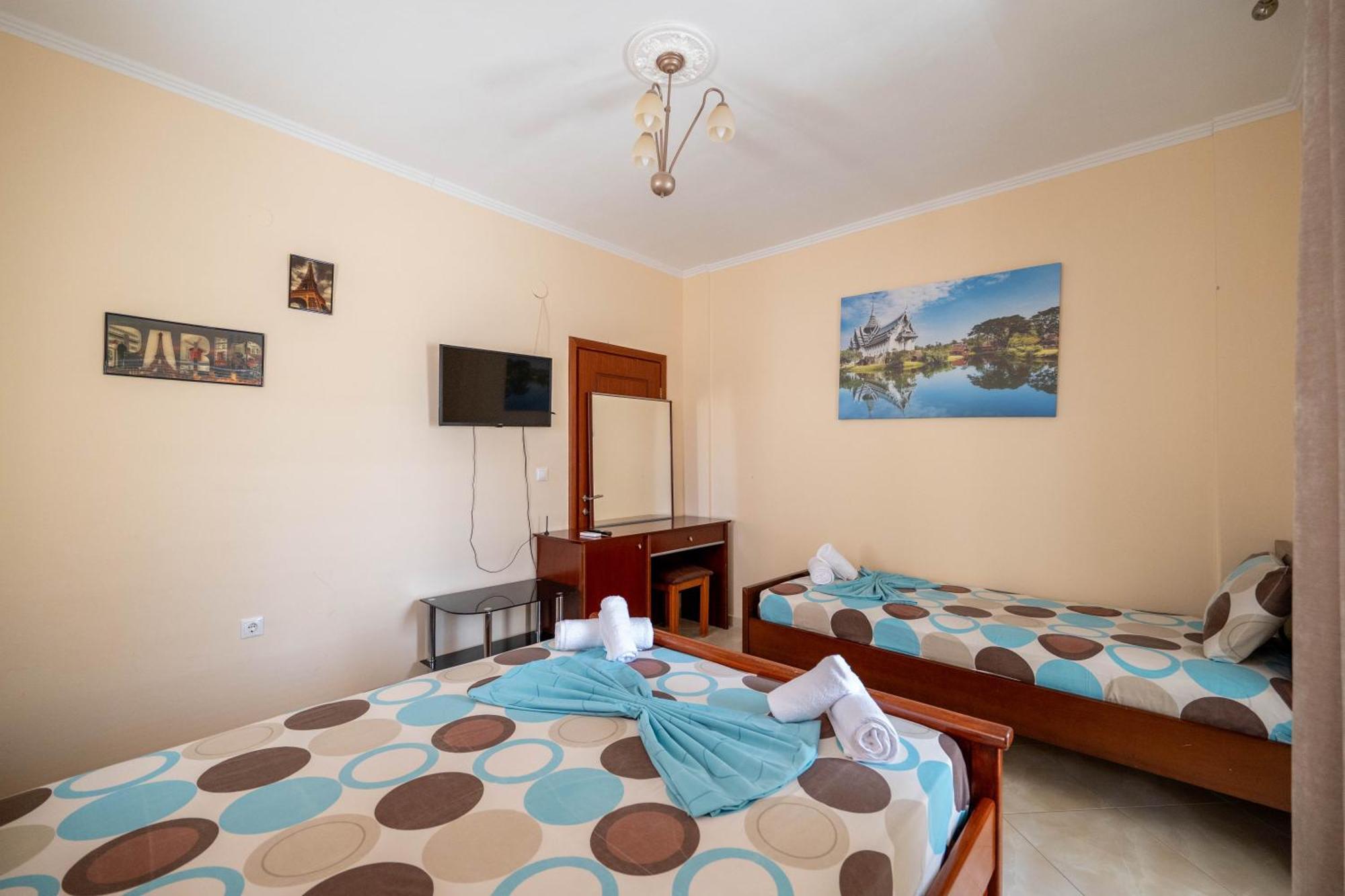 Cozy Veranda Kristian - Free Parking Ksamil Kültér fotó